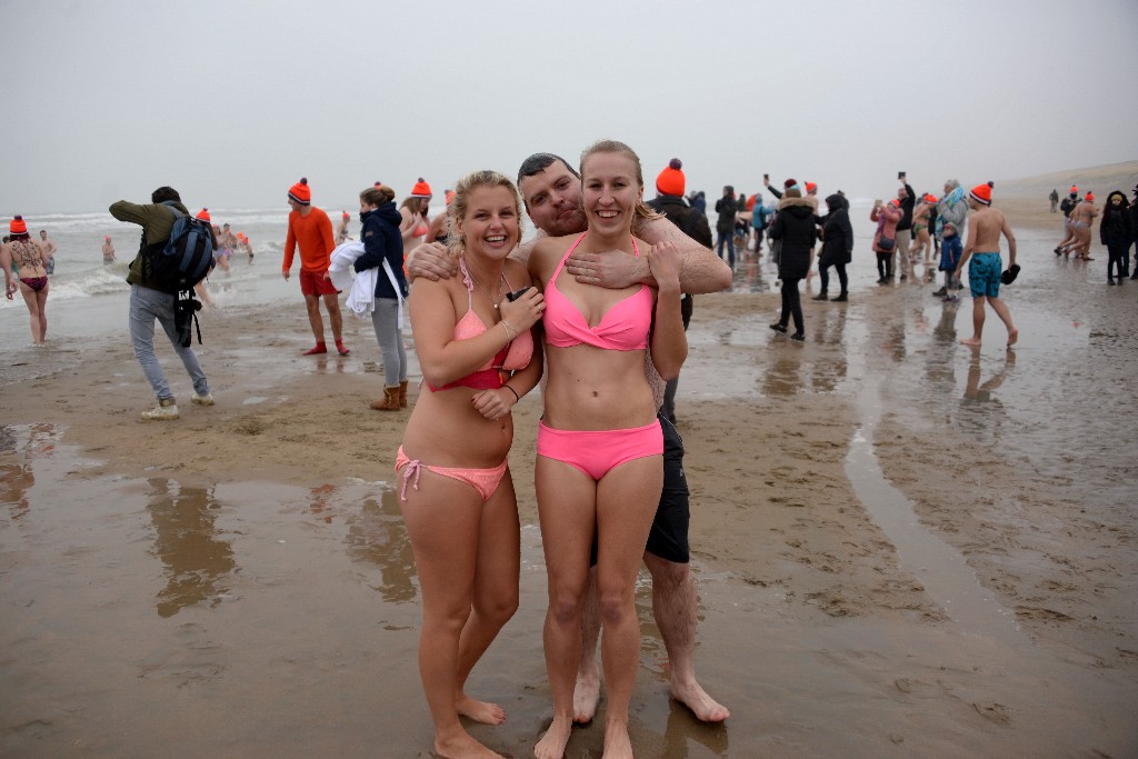 ../Images/Nieuwjaarsduik Nederzandt 2017 075.jpg